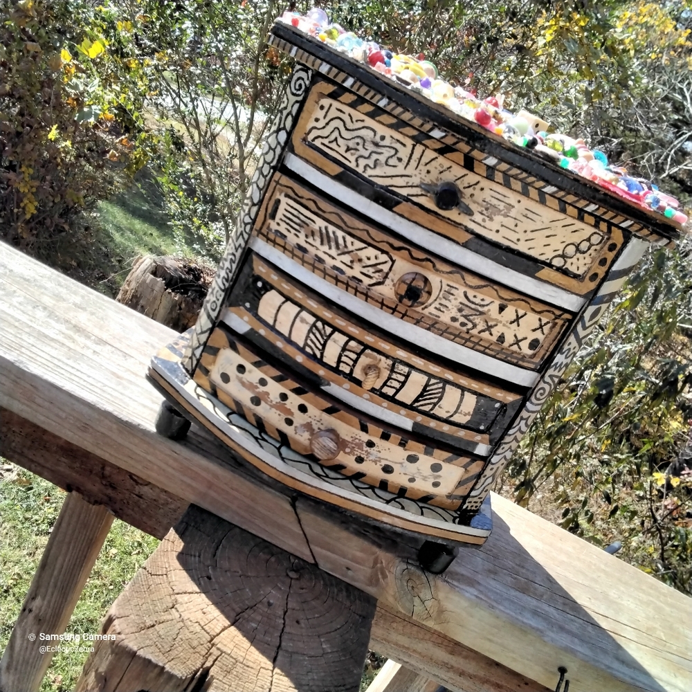 ALTERED ART JEWELRY BOX with 4 drawers - Picture 2 of 16